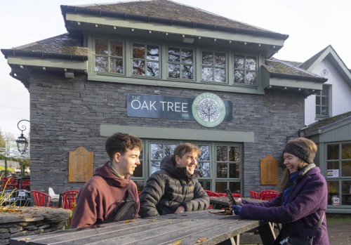 The Oak Tree Inn: Winter Wonderland Dinner, Bed and Breakfast
